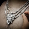 香水五号百年！香奈儿专门制作了一条重55.55克拉的钻石项链