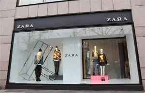 GAP、Zara、H&M、CK、GUESS……快时尚争相“比惨”