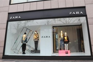 GAP、Zara、H&M、CK、GUESS……快时尚争相“比惨”
