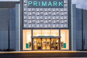 Primark在英国各商店内推出服装回收计划