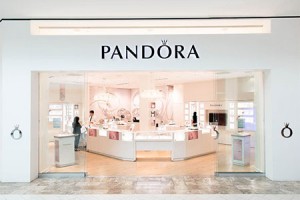 珠宝品牌Pandora发布二季度业绩 市场前景不容乐观